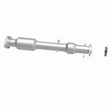 Load image into Gallery viewer, MagnaFlow Conv DF 14-15 Toyota Highlander 3.5L