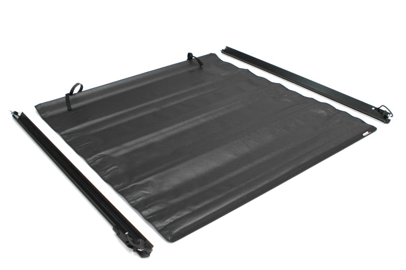 Lund 19-23 RAM 1500 (5.5ft Bed w/o RamBox Cargo Mgmt) Genesis Roll Up Tonneau Cover - Black