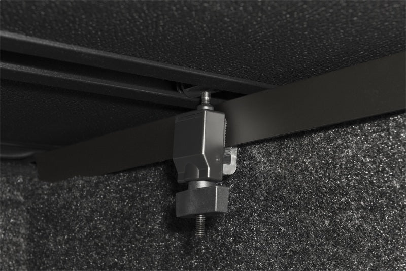 Extang 09-16 Dodge Ram (5ft 7in) Solid Fold 2.0