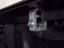 Load image into Gallery viewer, Lund 00-04 Dodge Dakota (5ft. Bed) Genesis Roll Up Tonneau Cover - Black