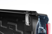 Load image into Gallery viewer, Lund 2022+ Nissan Frontier (6ft. Bed) Genesis Roll Up Tonneau Cover - Black