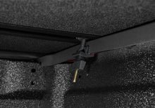Load image into Gallery viewer, Extang 2020 Jeep Gladiator (JT) (w/o Rail System) Solid Fold 2.0