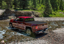 Load image into Gallery viewer, Retrax 04-06 Chevy/GMC 1500 5.8ft Bed / 07 Classic PowertraxONE MX