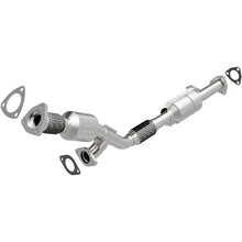 Load image into Gallery viewer, MagnaFlow Conv DF 02-03 Saturn Vue 3.0L Rear