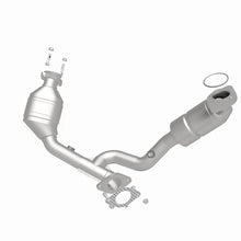 Load image into Gallery viewer, MagnaFlow Conv DF 00-03 Ford Taurus 3.0 Front